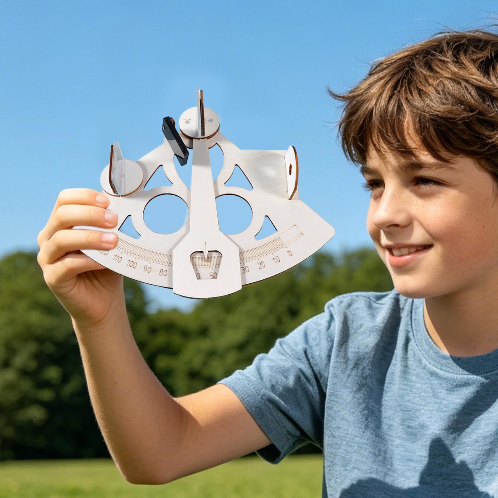 Modelo de Sextante de Madeira  - Science Project Kit avaliação e preço